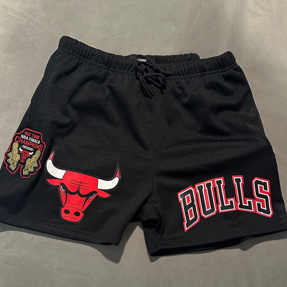 Black Shorts with Bulls Logo